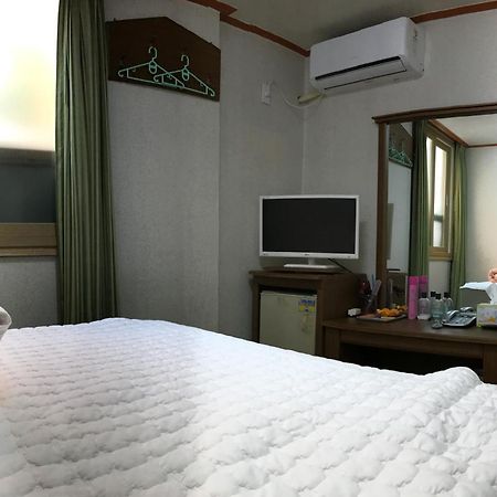 J Motel Busan Exterior foto