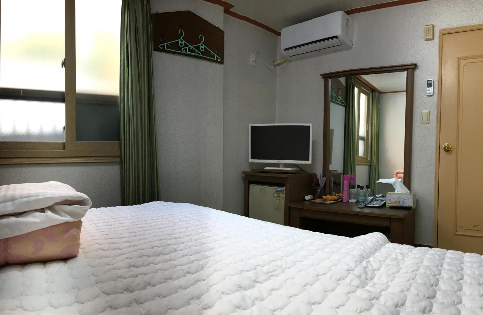 J Motel Busan Exterior foto